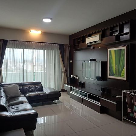 K. Riverfront Apartment Ipoh Luaran gambar