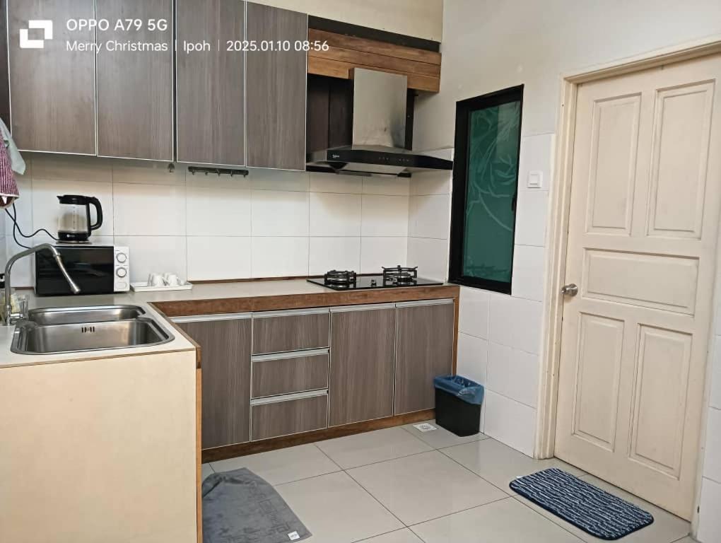 K. Riverfront Apartment Ipoh Bilik gambar