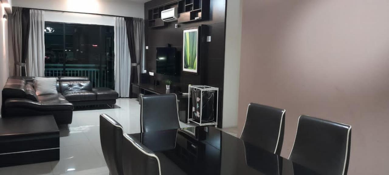 K. Riverfront Apartment Ipoh Luaran gambar